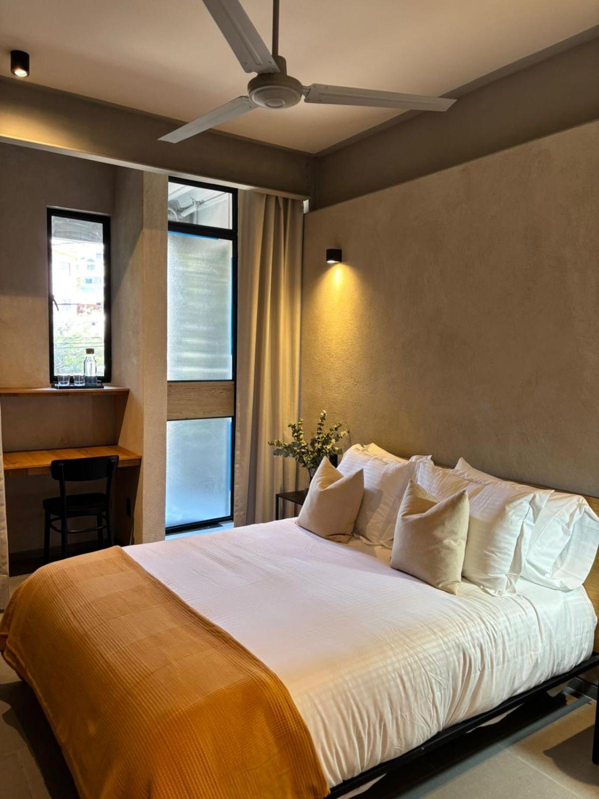 Departamentos Y Suites Indigo Queretaro Exterior photo